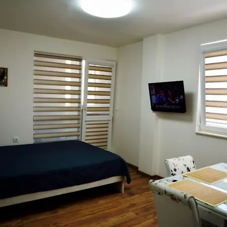 ателие - удобство, комфорт, сигурност и безплатно паркомясто Apartament